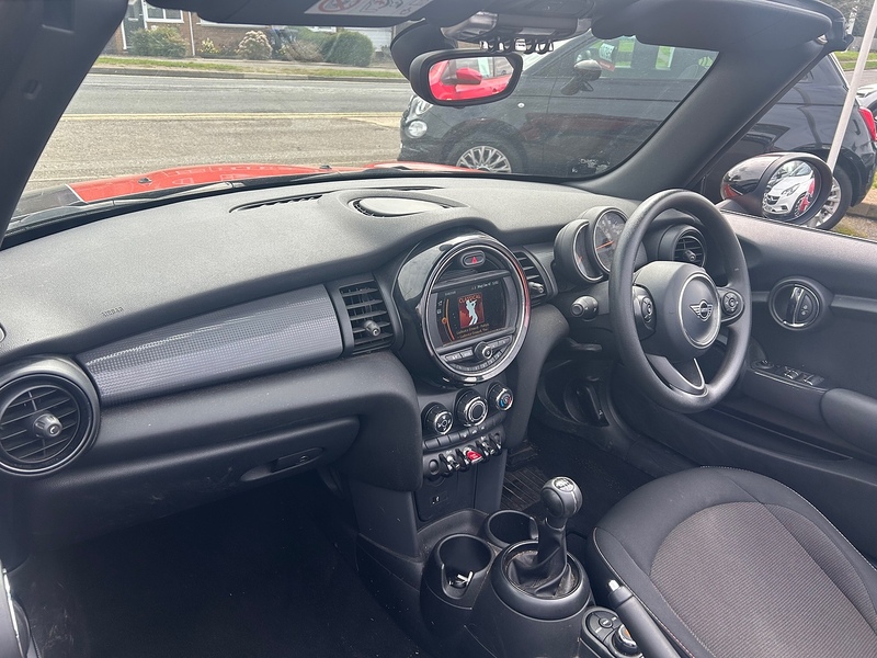 MINI Convertible Cooper Classic - U93746