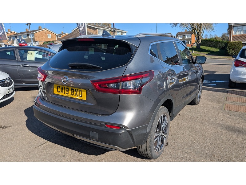 Nissan Qashqai DIG-T N-Connecta - U93755