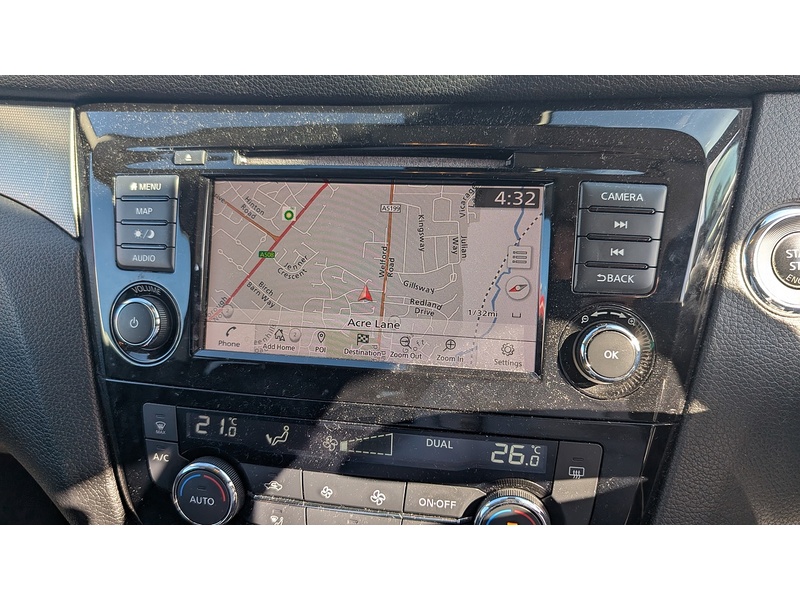 Nissan Qashqai DIG-T N-Connecta - U93755