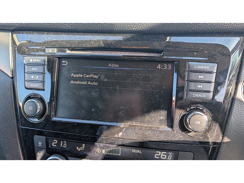 Nissan Qashqai DIG-T N-Connecta - U93755