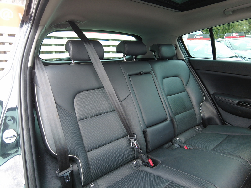 Kia Sportage CRDi 4 - U93756