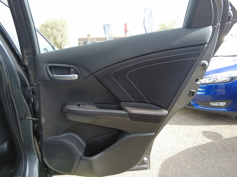 Honda Civic i-DTEC SE Plus - U93758