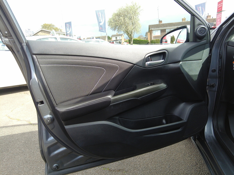 Honda Civic i-DTEC SE Plus - U93758