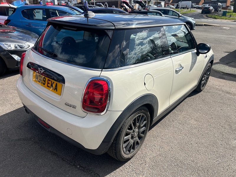 MINI Hatch Cooper Classic - U93759