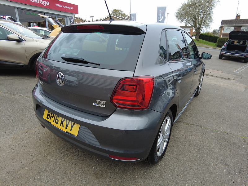 Volkswagen Polo TSI BlueMotion Tech Match - U93768