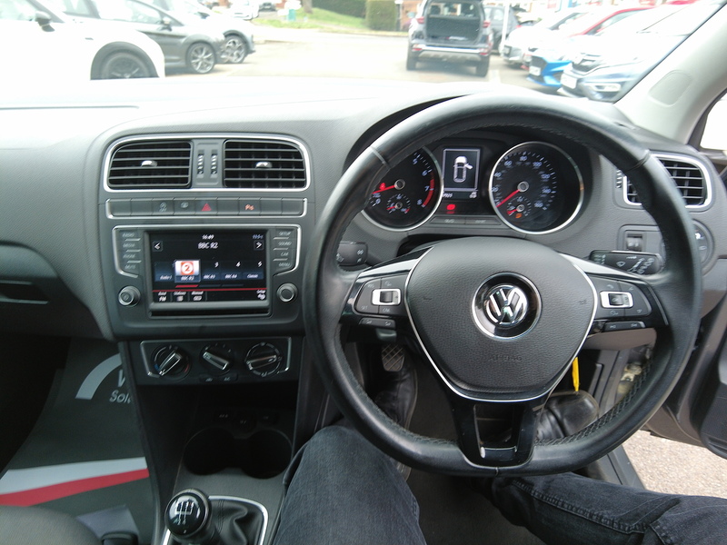 Volkswagen Polo TSI BlueMotion Tech Match - U93768