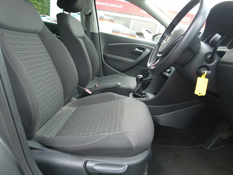 Volkswagen Polo TSI BlueMotion Tech Match - U93768