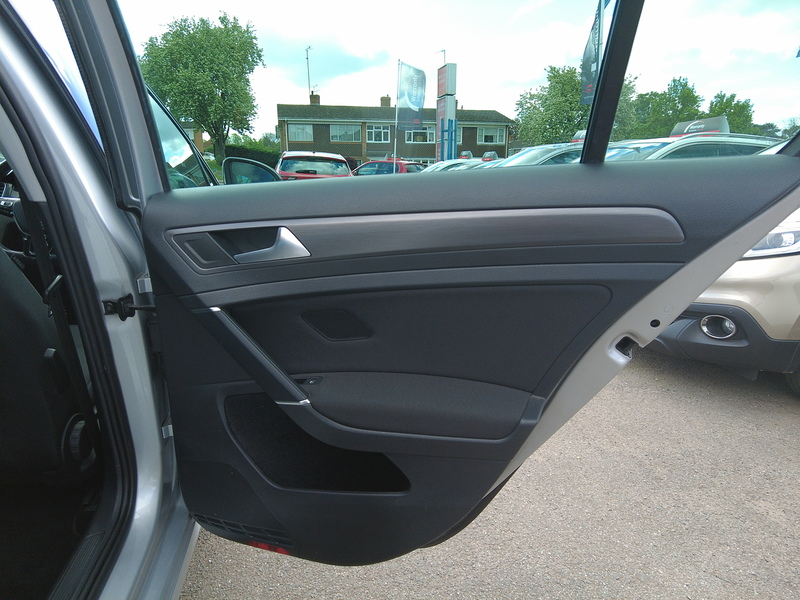 Volkswagen Golf TSI EVO Match Edition - U93785