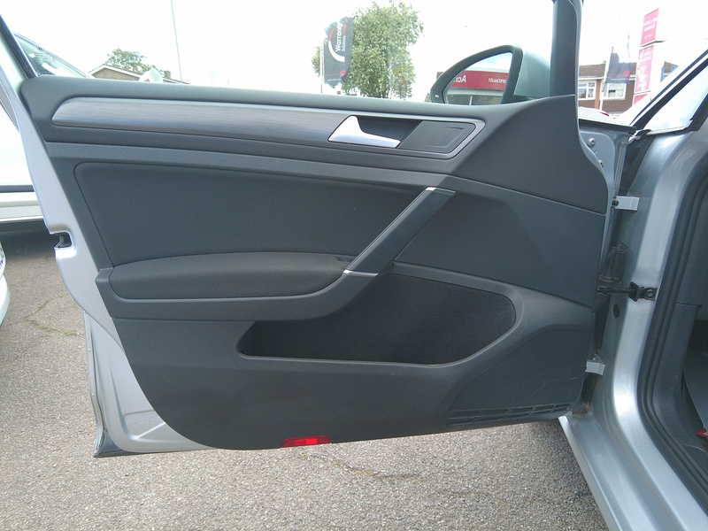 Volkswagen Golf TSI EVO Match Edition - U93785