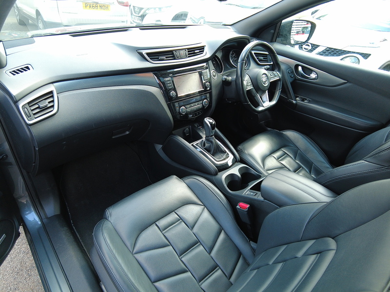Nissan Qashqai dCi Tekna+ - U93803