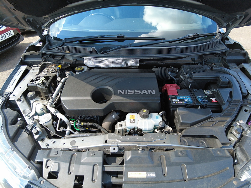 Nissan Qashqai dCi Tekna+ - U93803