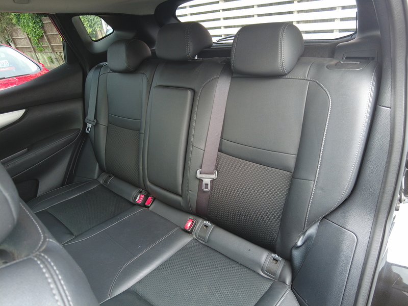 Nissan Qashqai DIG-T Tekna - U93807