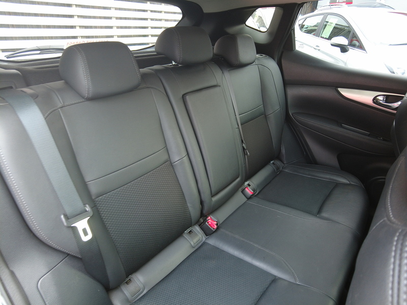 Nissan Qashqai DIG-T Tekna - U93807