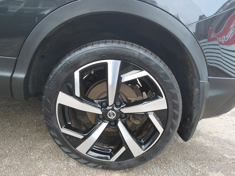 Nissan Qashqai DIG-T Tekna - U93807