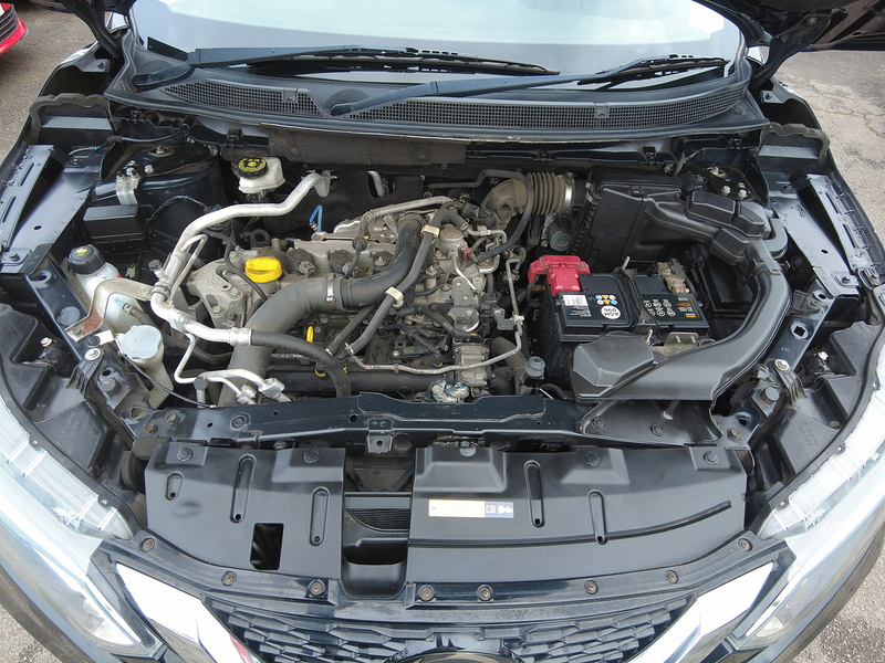 Nissan Qashqai DIG-T Tekna - U93807