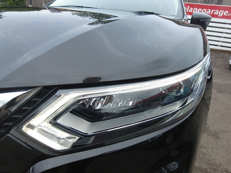 Nissan Qashqai DIG-T Tekna - U93807