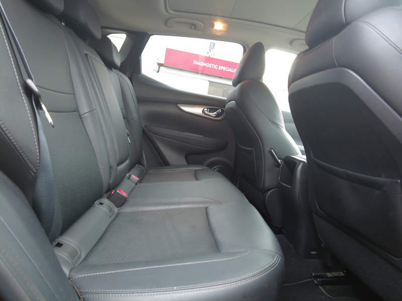 Nissan Qashqai DIG-T Tekna - U93807