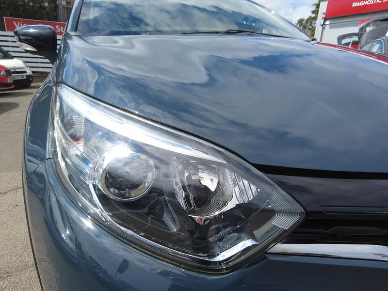 Renault Captur TCe ENERGY Iconic - U93808