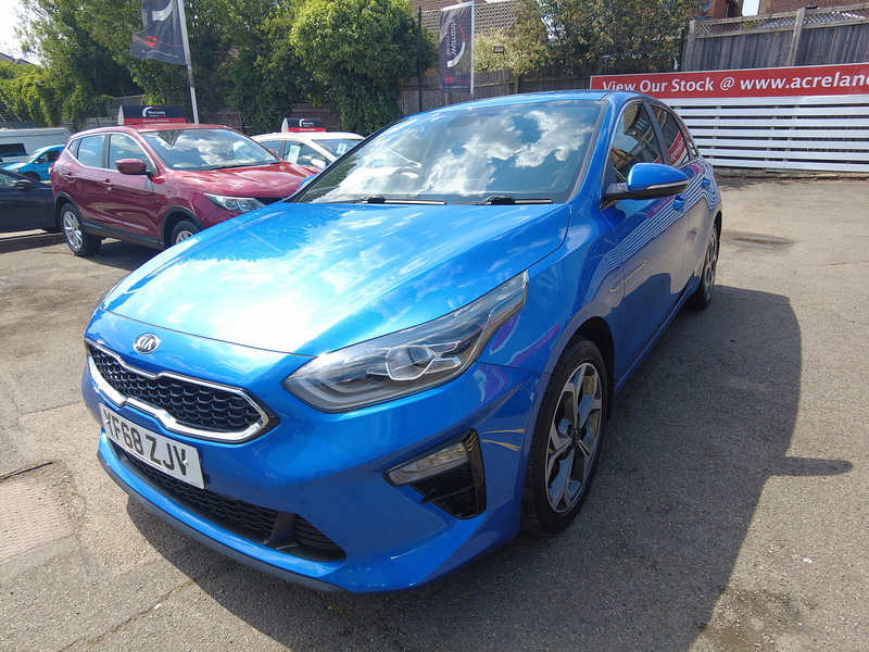 Kia Ceed T-GDi Blue Edition - U93810