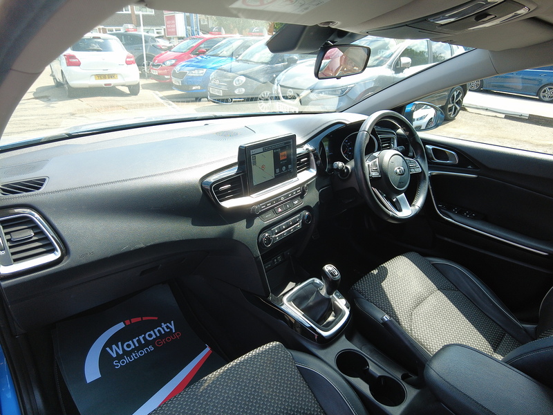 Kia Ceed T-GDi Blue Edition - U93810