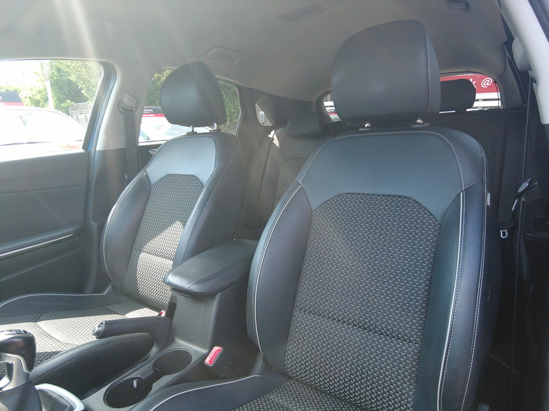Kia Ceed T-GDi Blue Edition - U93810