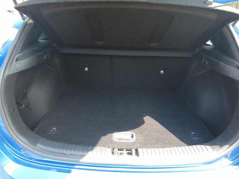 Kia Ceed T-GDi Blue Edition - U93810