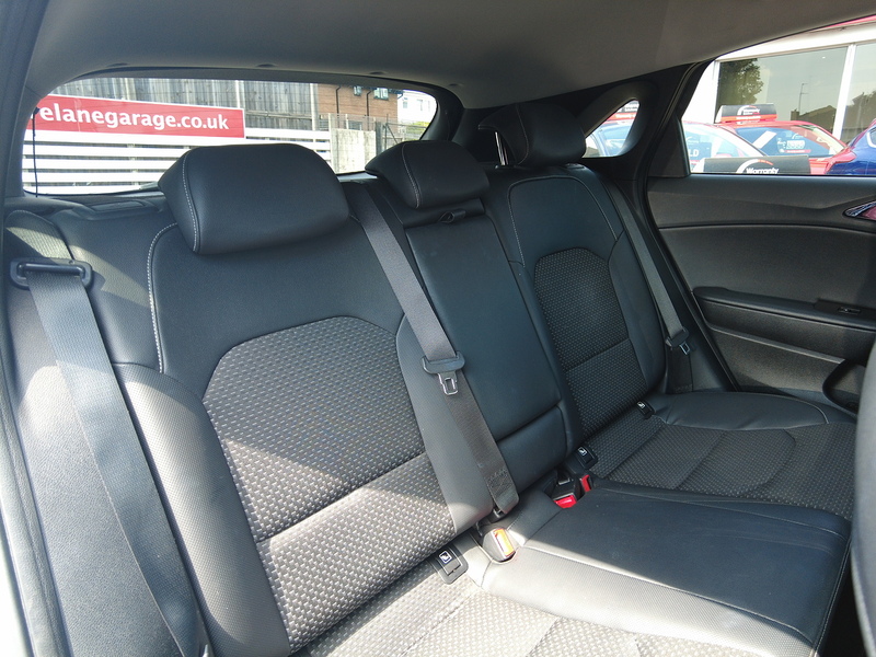 Kia Ceed T-GDi Blue Edition - U93810