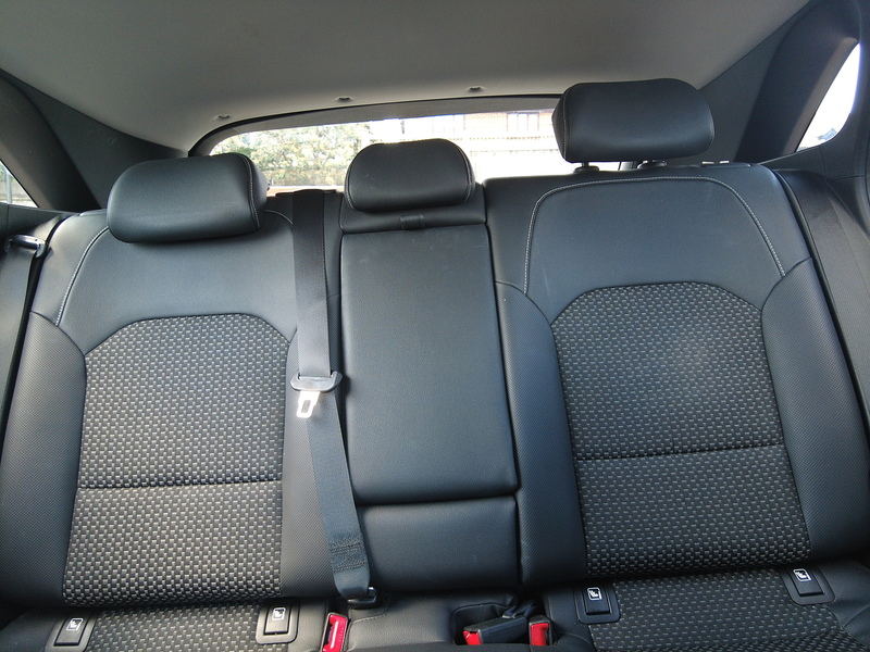 Kia Ceed T-GDi Blue Edition - U93810