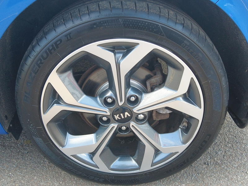 Kia Ceed T-GDi Blue Edition - U93810