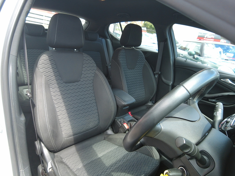 Vauxhall Astra i Turbo SRi VX Line - U93819