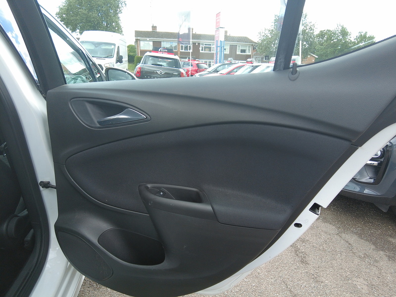 Vauxhall Astra i Turbo SRi VX Line - U93819