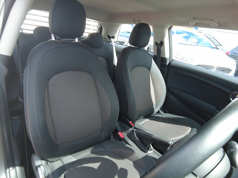 MINI Hatch Cooper - U93820