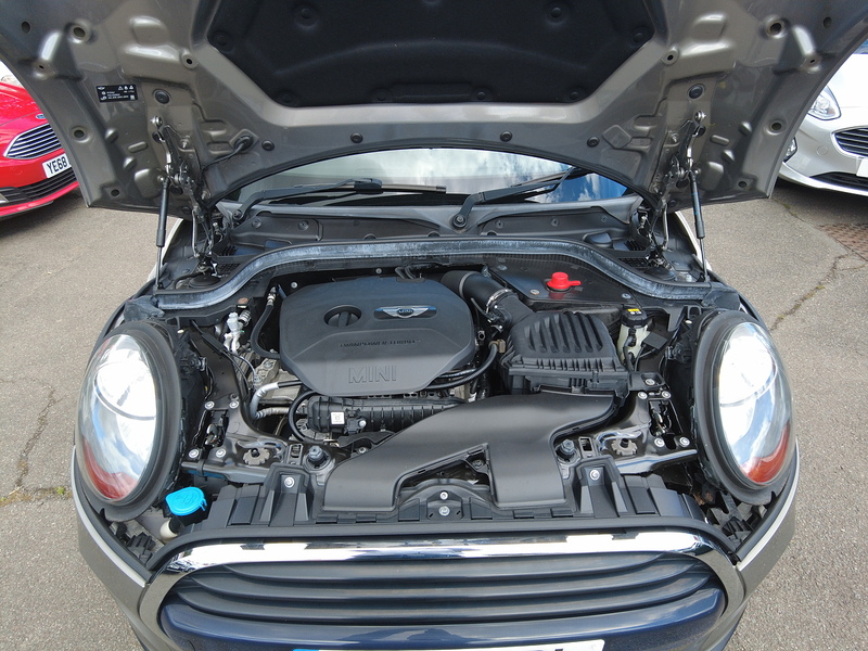 MINI Hatch Cooper - U93820