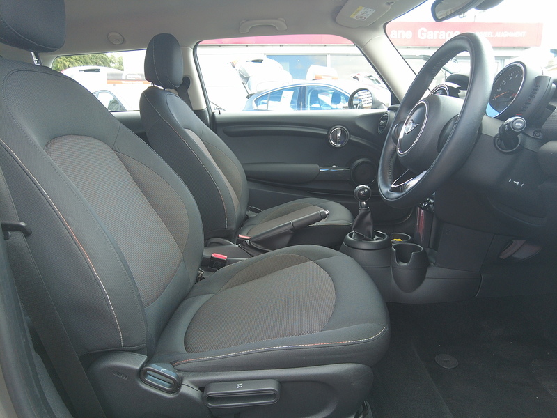 MINI Hatch Cooper - U93820