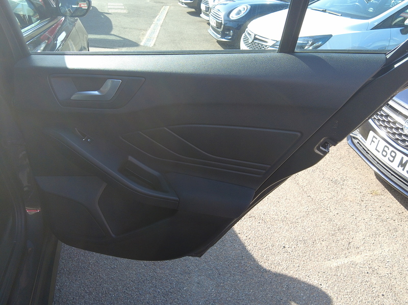 Ford Focus T EcoBoost Zetec - U93824