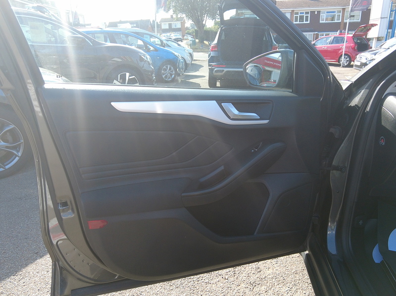 Ford Focus T EcoBoost Zetec - U93824
