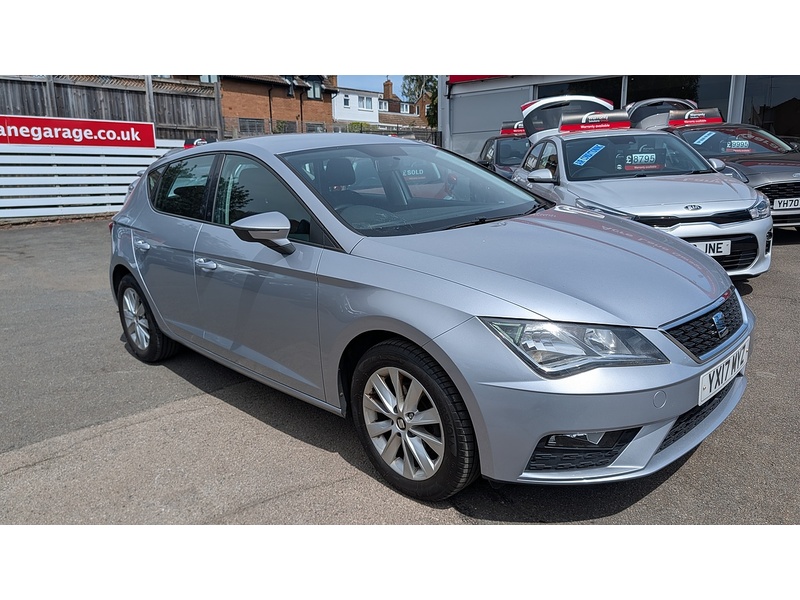2017 seat leon tsi se technology sat nav, full service history 2017 51,866 mls 1.2 manual petrol £8,895 or from £179 p/m... photo