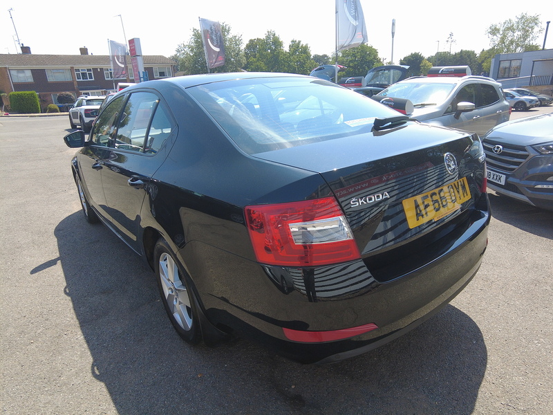 Skoda Octavia TSI SE - U93871