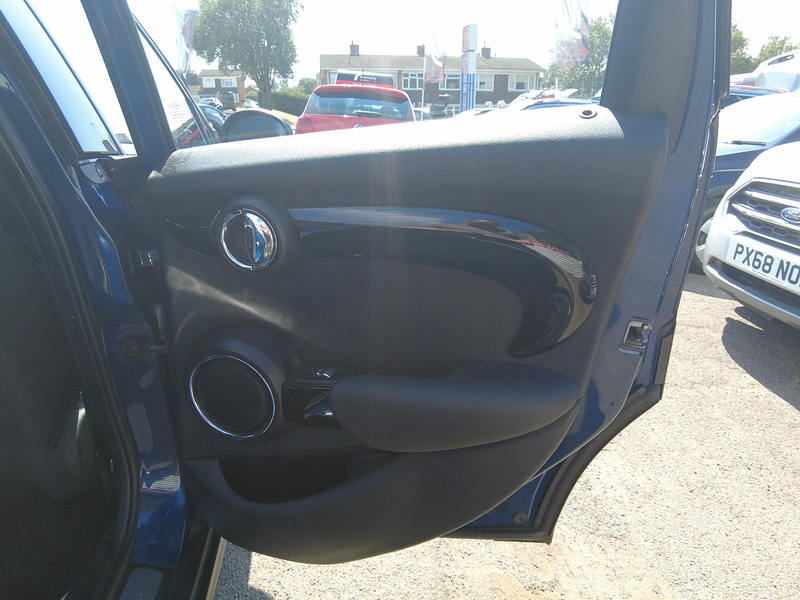 MINI Hatch One - U93875