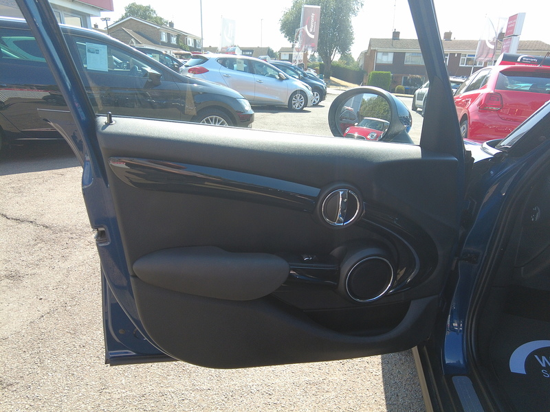 MINI Hatch One - U93875
