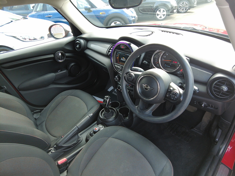 MINI Hatch Cooper Classic - U93876
