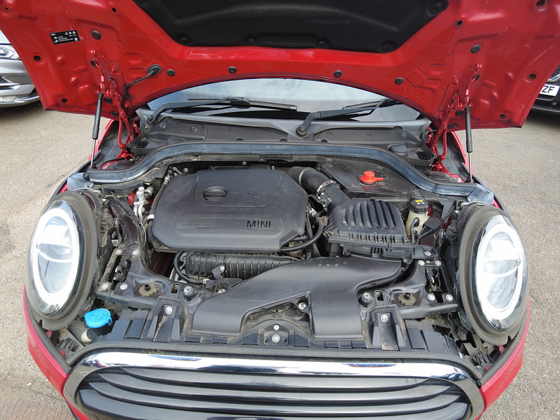 MINI Hatch Cooper Classic - U93876