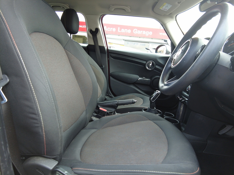 MINI Hatch Cooper Classic - U93876