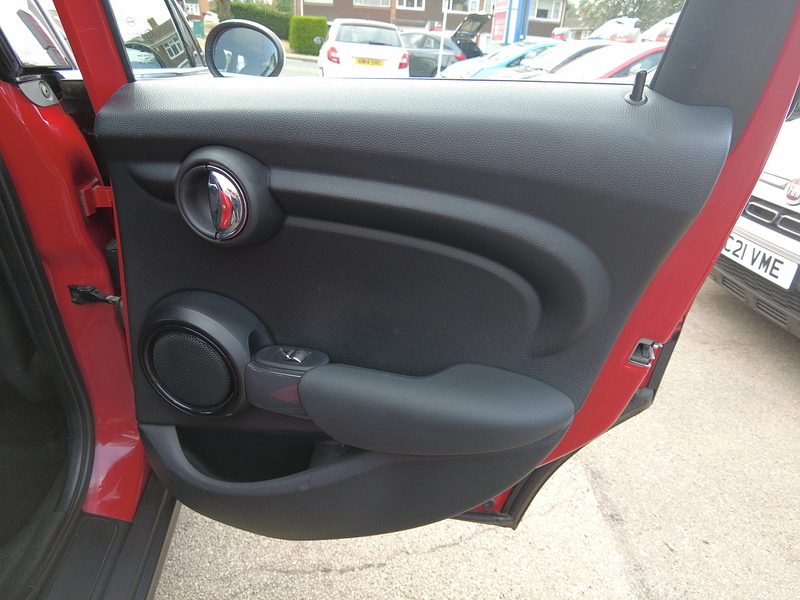 MINI Hatch Cooper Classic - U93876