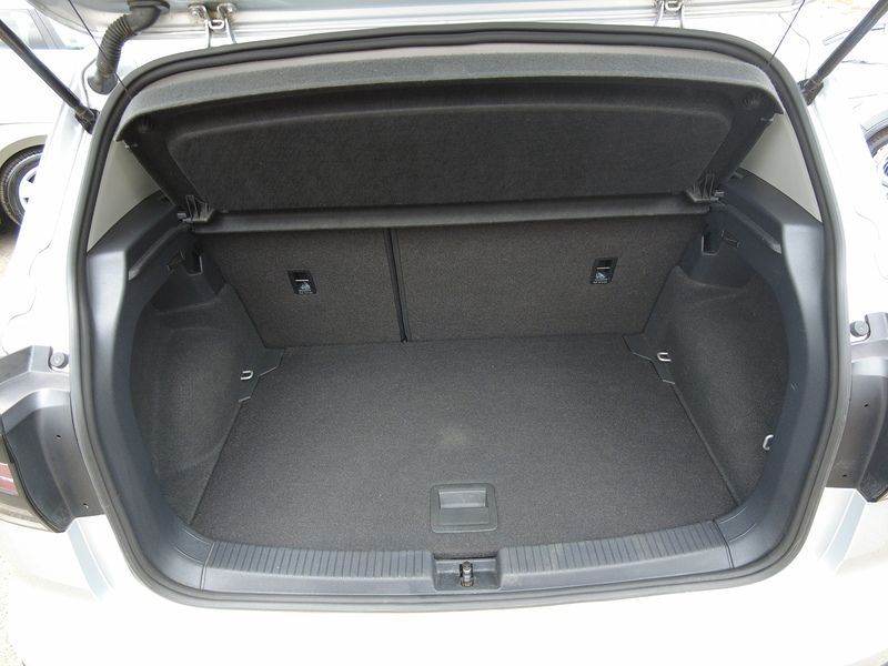 Volkswagen T-Cross TSI SEL - U93878