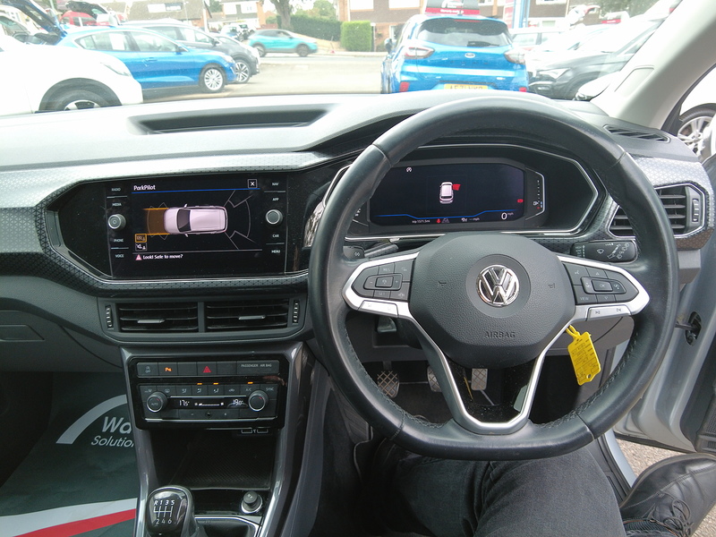 Volkswagen T-Cross TSI SEL - U93878