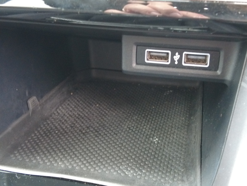 Volkswagen T-Cross TSI SEL - U93878