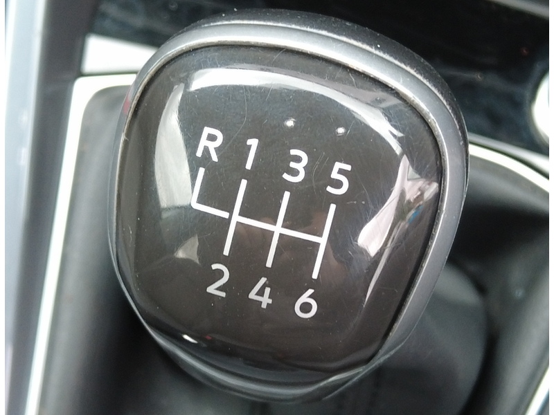 Volkswagen T-Cross TSI SEL - U93878