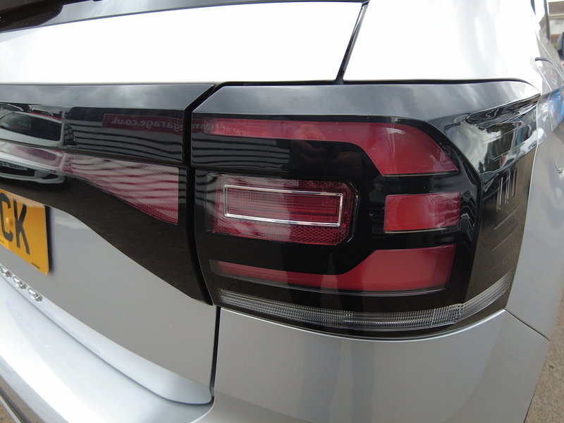 Volkswagen T-Cross TSI SEL - U93878