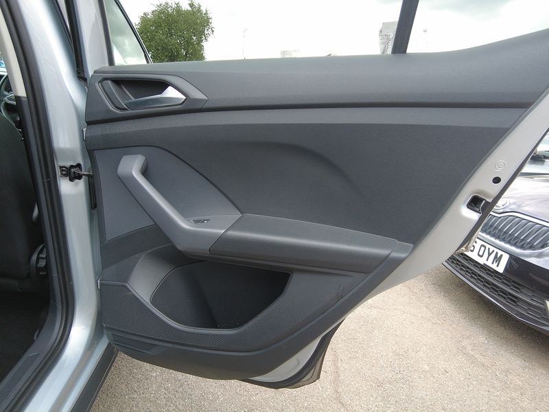 Volkswagen T-Cross TSI SEL - U93878